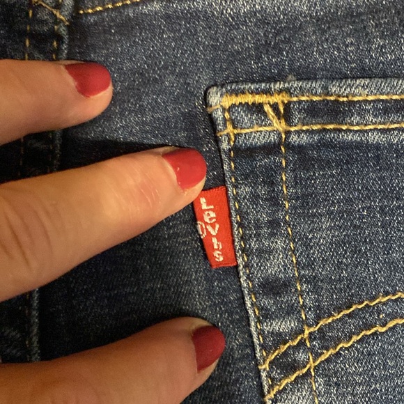 Bundle: Pink cotton top; size XL top & Levi’s size 16/33 cropped boyfriend jeans - Picture 5 of 7